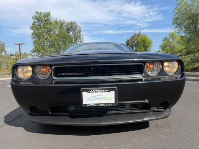 2011 Dodge Challenger Base