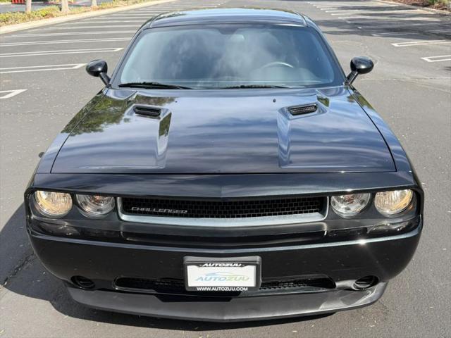 2011 Dodge Challenger Base