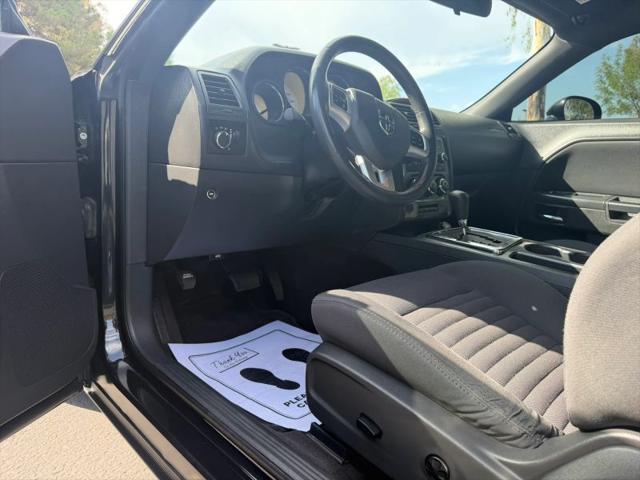 2011 Dodge Challenger Base
