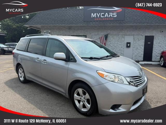 2017 Toyota Sienna LE 8 Passenger for sale in McHenry, IL