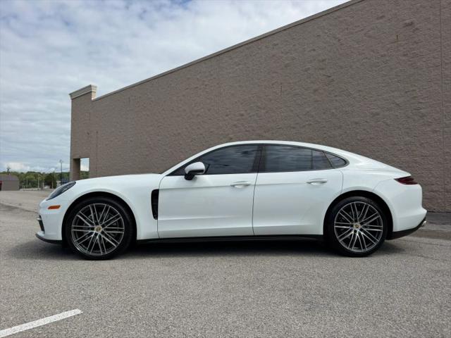 2017 Porsche Panamera 4