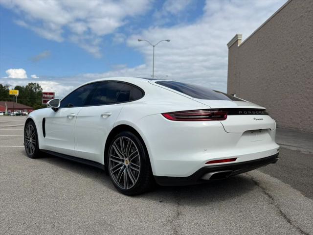 2017 Porsche Panamera 4