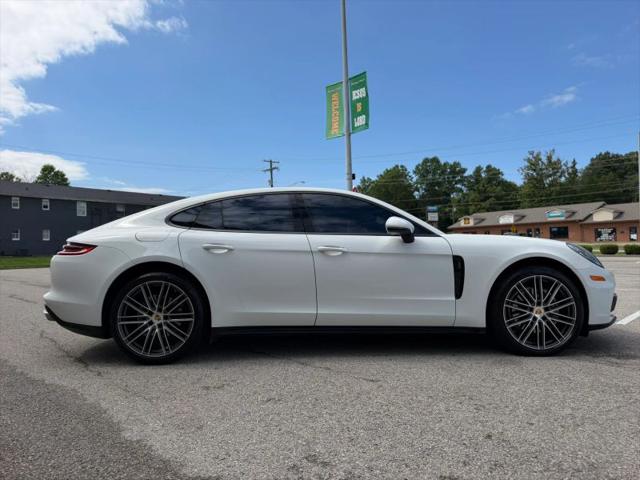 2017 Porsche Panamera 4
