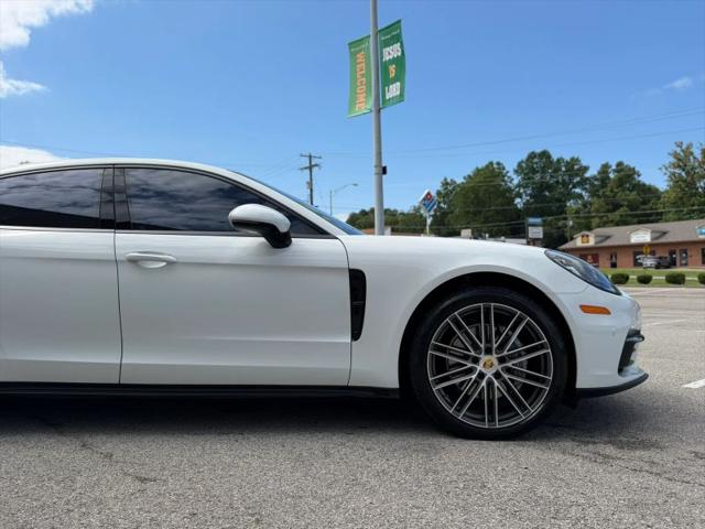 2017 Porsche Panamera 4