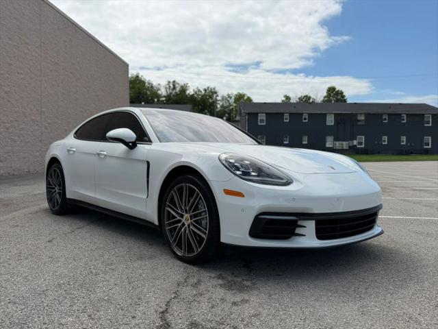 2017 Porsche Panamera 4
