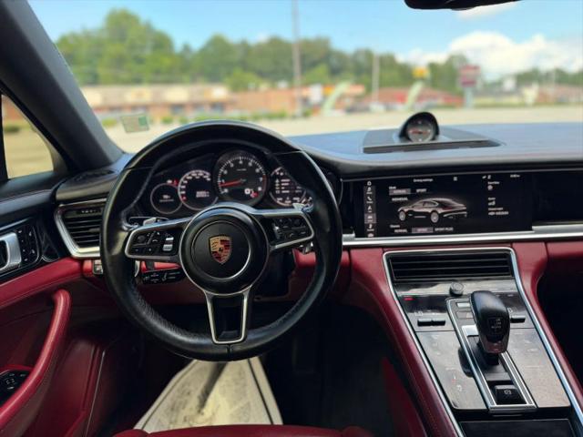 2017 Porsche Panamera 4