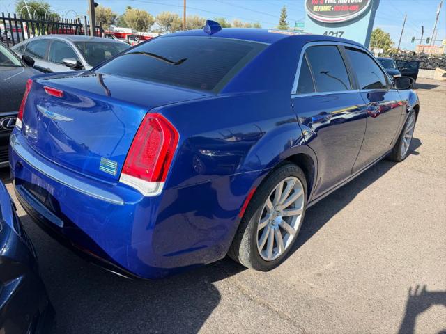 2019 Chrysler 300 Touring