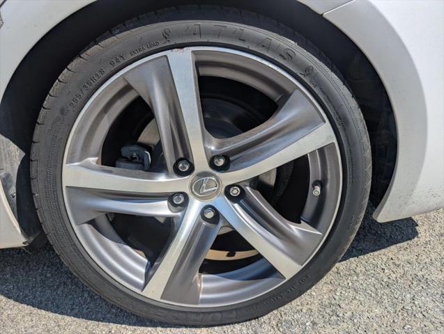 2018 Lexus IS 300 300