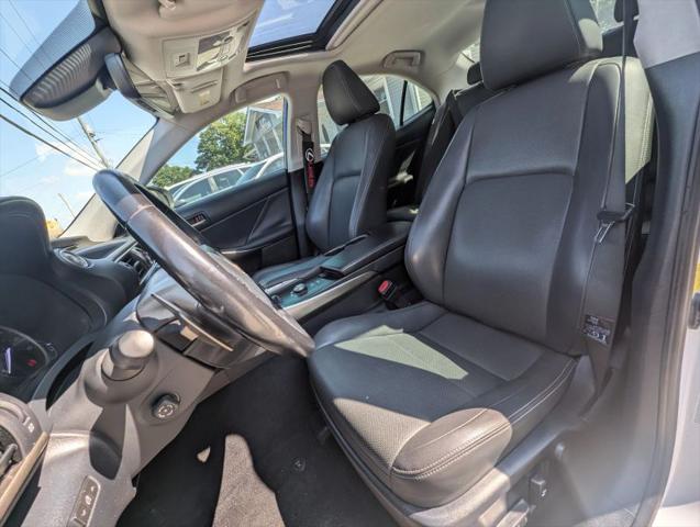 2018 Lexus IS 300 300