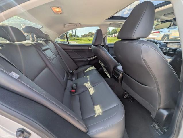 2018 Lexus IS 300 300