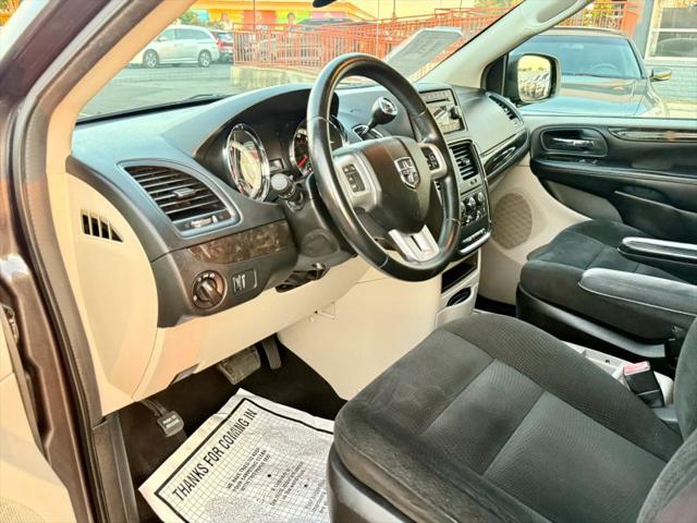 2016 Dodge Grand Caravan SE