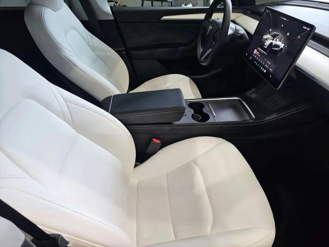 2025 Tesla Model Y Long Range Dual Motor Rear-Wheel Drive