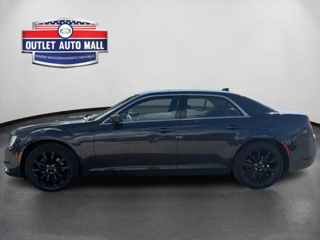 2015 Chrysler 300 Limited