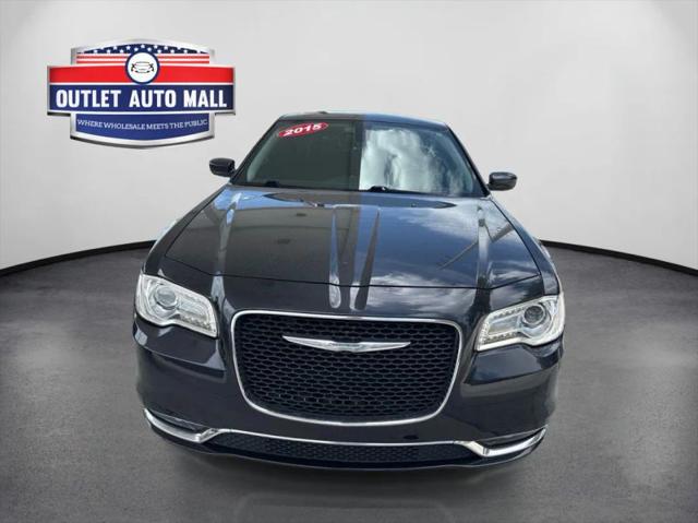 2015 Chrysler 300 Limited