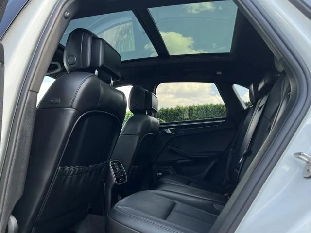2019 Porsche Macan Base
