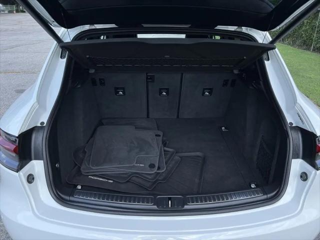 2019 Porsche Macan Base