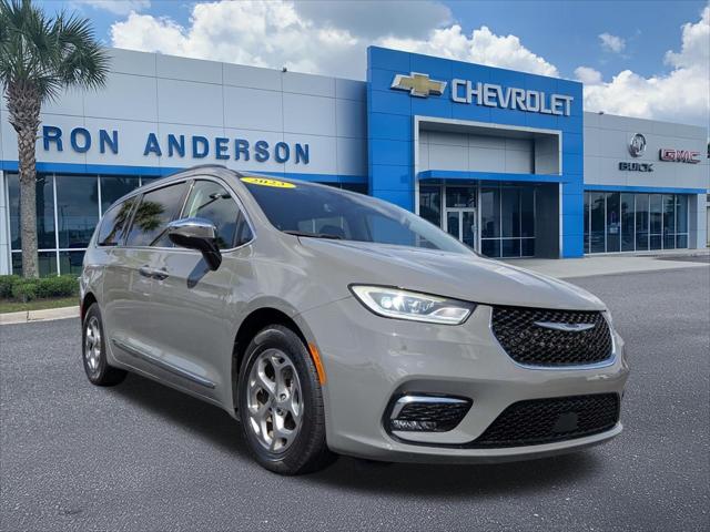 2023 Chrysler Pacifica Limited for sale in Yulee, FL