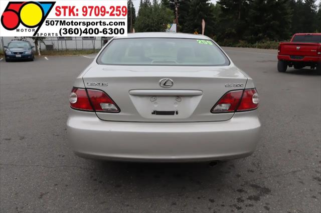 2002 Lexus ES 300 Sedan