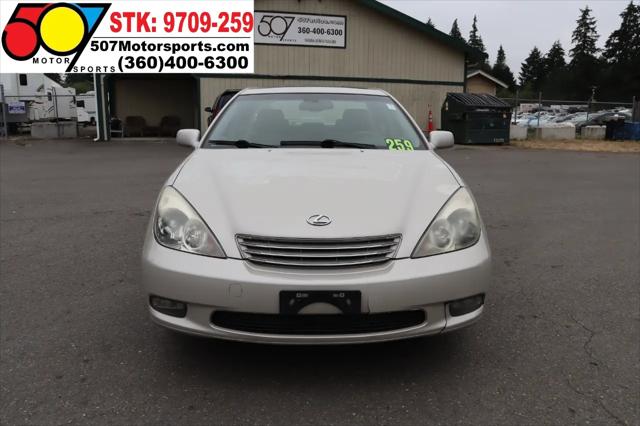 2002 Lexus ES 300 Sedan