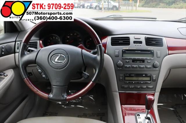 2002 Lexus ES 300 Sedan
