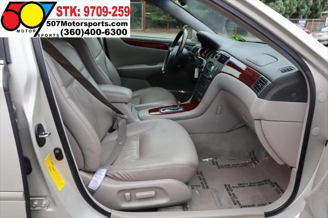 2002 Lexus ES 300 Sedan