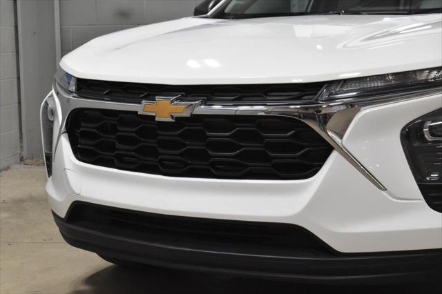 Used 2024 Chevrolet Trax FWD SP For Sale in Toledo, OH