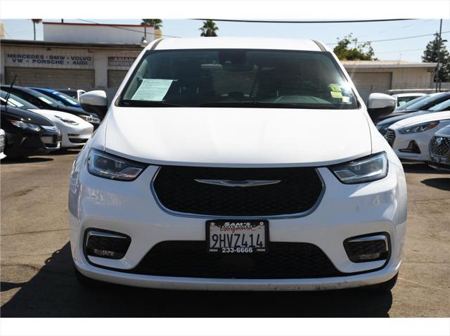 2023 Chrysler Pacifica Hybrid Touring L