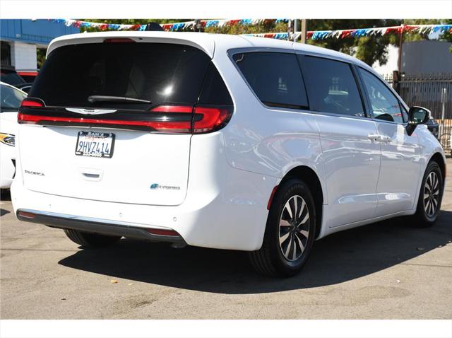 2023 Chrysler Pacifica Hybrid Touring L
