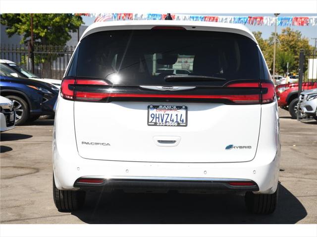 2023 Chrysler Pacifica Hybrid Touring L
