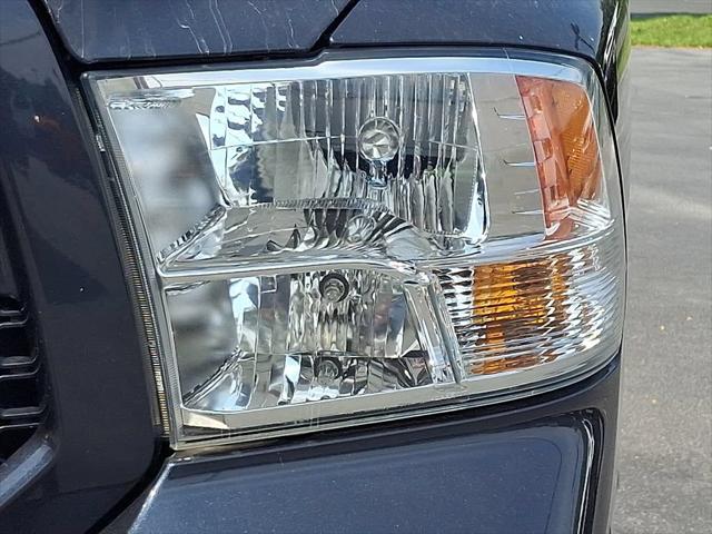 2019 RAM 1500 Classic Express Quad Cab 4x4 64 Box 2019 RAM 1500 Classic Express Quad Cab 4x4 64 Box