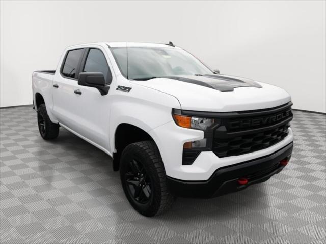 2024 Chevrolet Silverado 1500 4WD Crew Cab Short Bed Custom Trail Boss