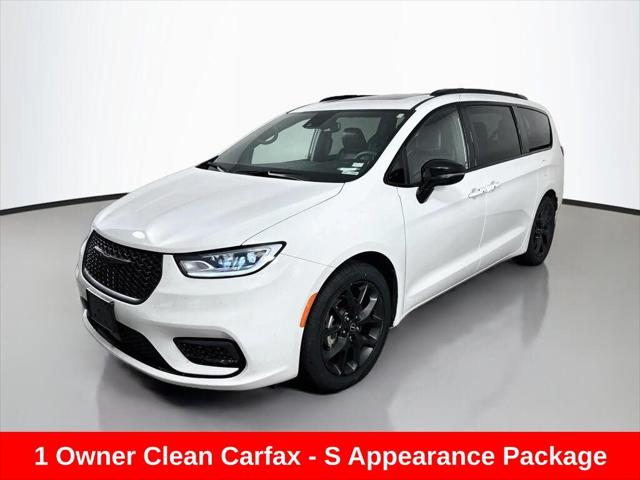 2025 Chrysler Pacifica Limited for sale in St Charles, IL