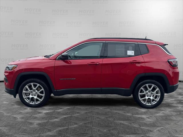 2023 Jeep Compass Latitude Lux FWD 2023 Jeep Compass Latitude Lux FWD