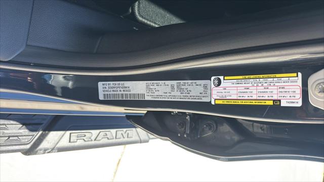 2026 Ram 1500 Express Crew Cab 4x4 57 Box