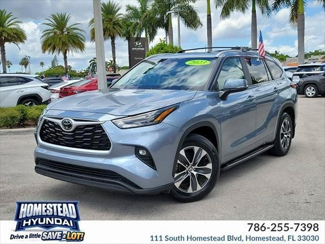 2023 Toyota Highlander XLE for sale in Miami, FL