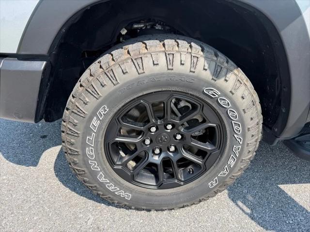 2025 Ram 1500 Rebel Crew Cab 4x4 5'7" Box