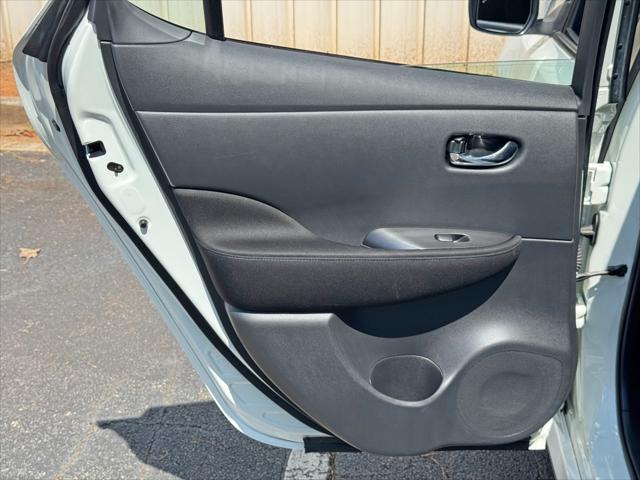 2023 Nissan LEAF S 40 kWh