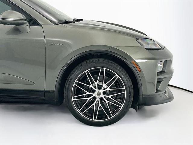 2026 Porsche Macan Electric Turbo