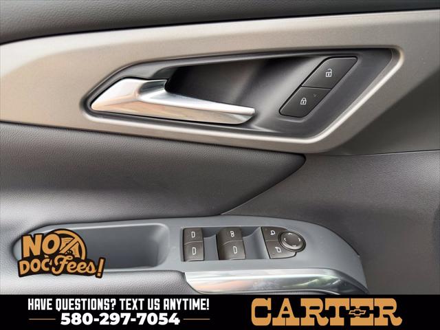 2027 Chevrolet Traverse FWD LT