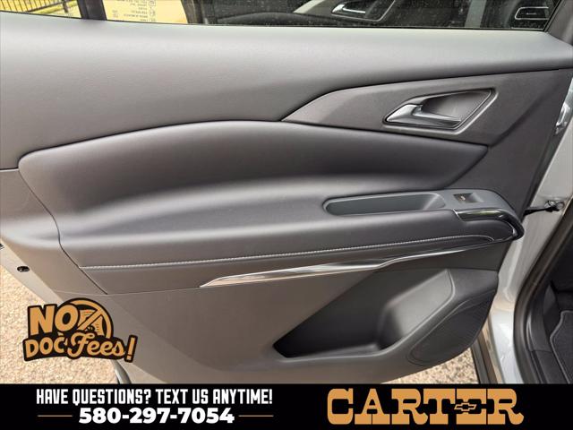2027 Chevrolet Traverse FWD LT