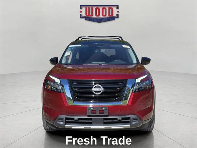 2023 Nissan Pathfinder SL 4WD