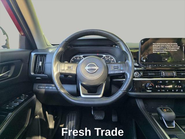 2023 Nissan Pathfinder SL 4WD