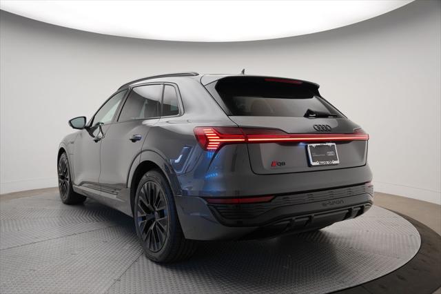 2024 Audi e-tron Prestige quattro