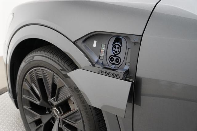 2024 Audi e-tron Prestige quattro