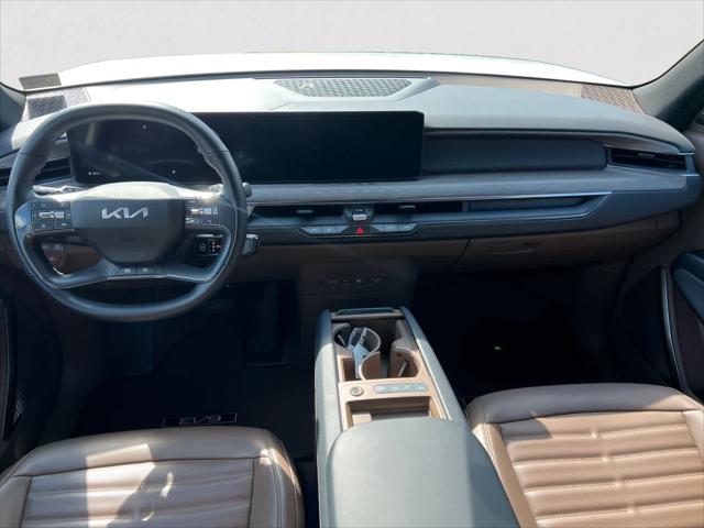2024 Kia EV9 Land