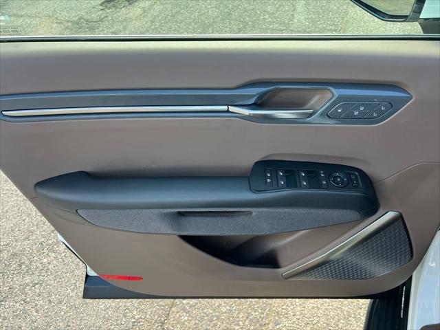 2024 Kia EV9 Land