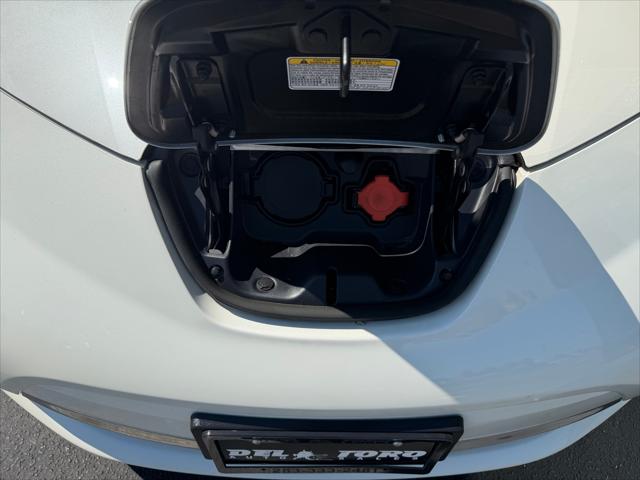 2015 Nissan LEAF S