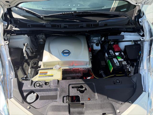 2015 Nissan LEAF S