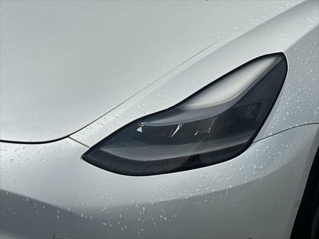 2021 Tesla Model 3 Standard Range Plus Rear-Wheel Drive