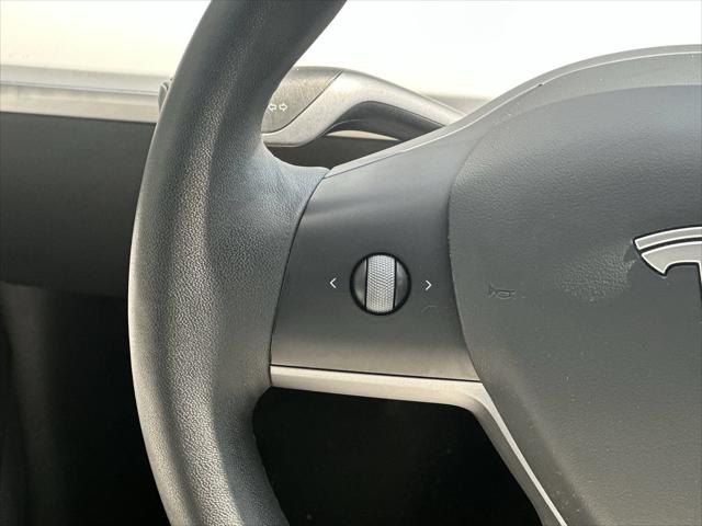 2021 Tesla Model 3 Standard Range Plus Rear-Wheel Drive